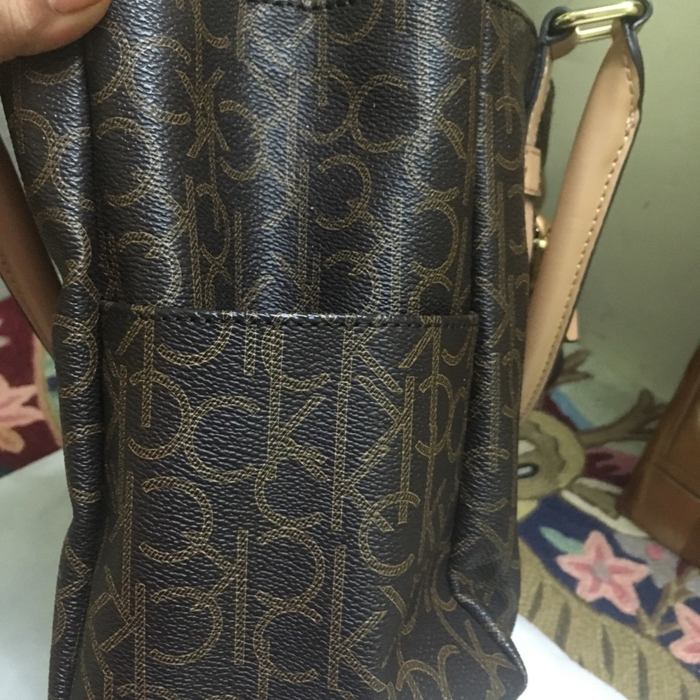 Authentic Calvin Klein coated PVC signature tote bag - Picture 13 of 15